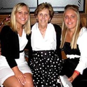 Jane Calmes with her daughters